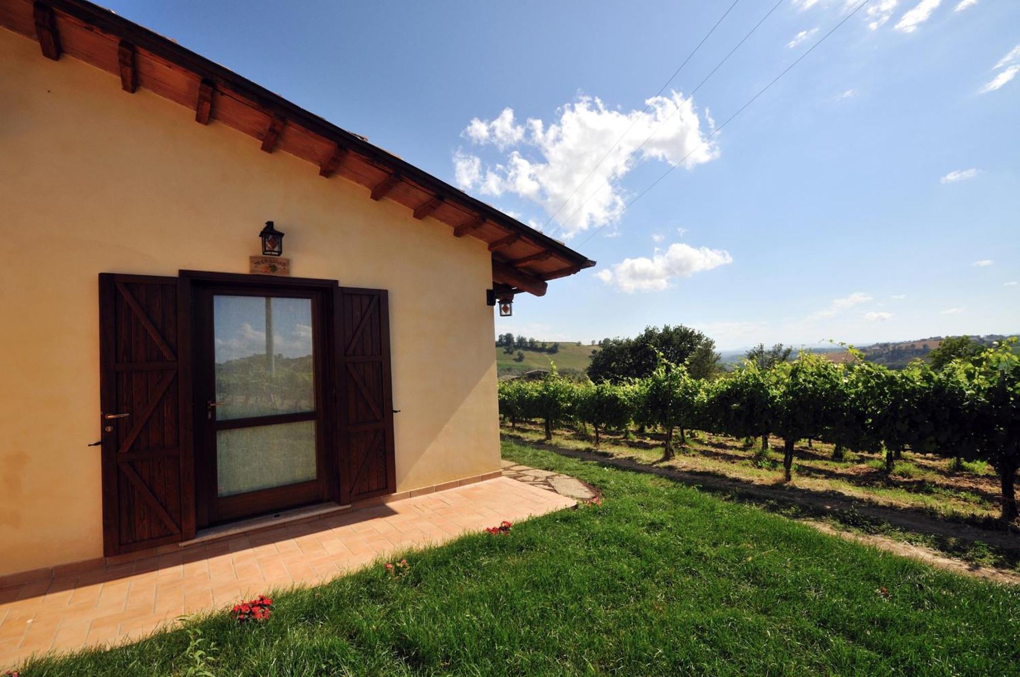 Agriturismo Casale Contessa Montebuono  Luaran gambar