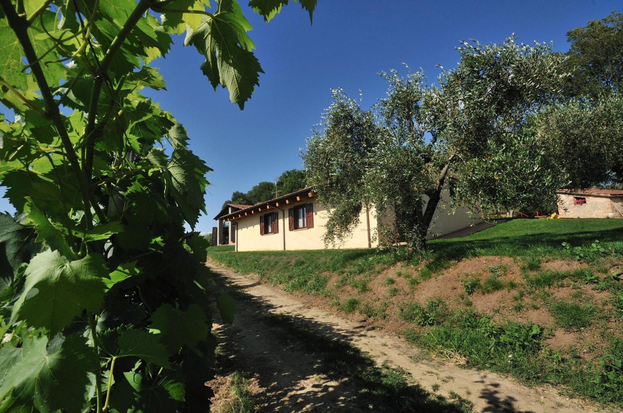 Agriturismo Casale Contessa Montebuono  Luaran gambar