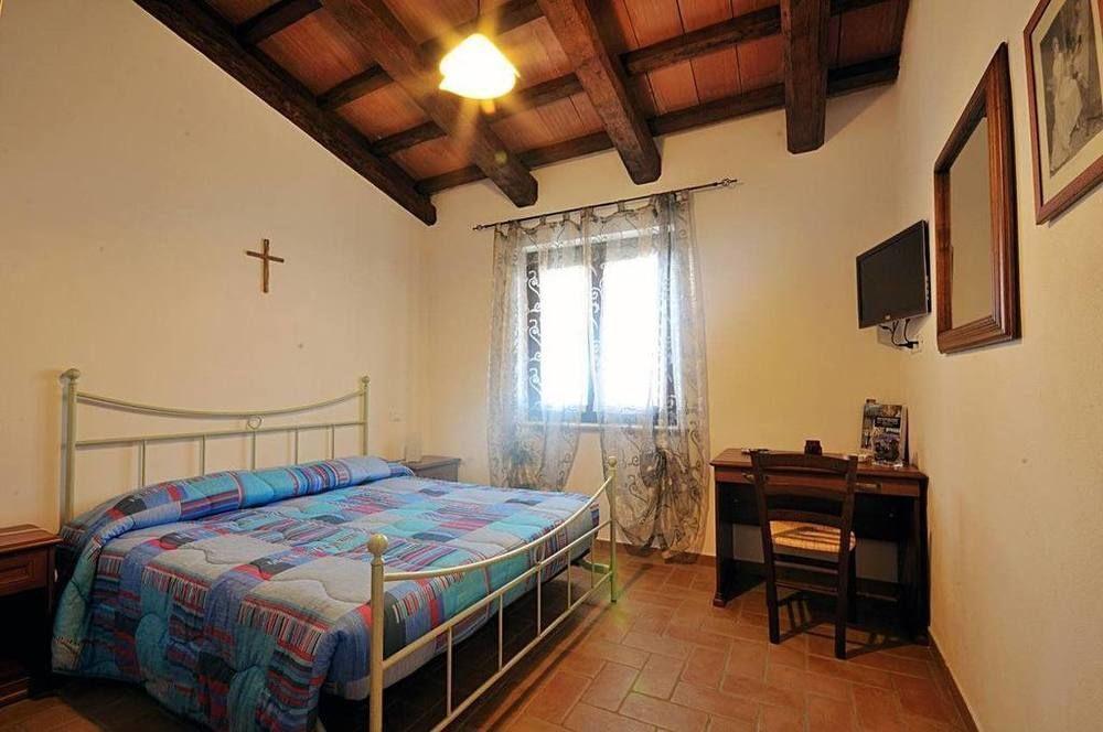 Agriturismo Casale Contessa Montebuono  Luaran gambar